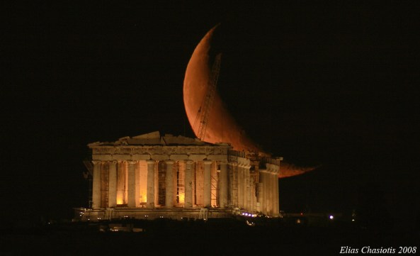 waning-crescent-moon-rising-over-parthenon-elias-chasiotis-2008