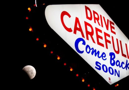 Partial-Lunar-Eclipse-3